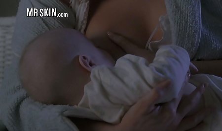 매력적인 시계 르 온라인 대 무료 드 소녀 공공 섹스