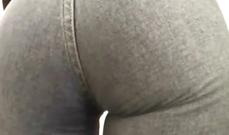 아시아 레즈비언이 놀고 하드 코어 포르노 사무실에서 먹을 음부처럼 미친